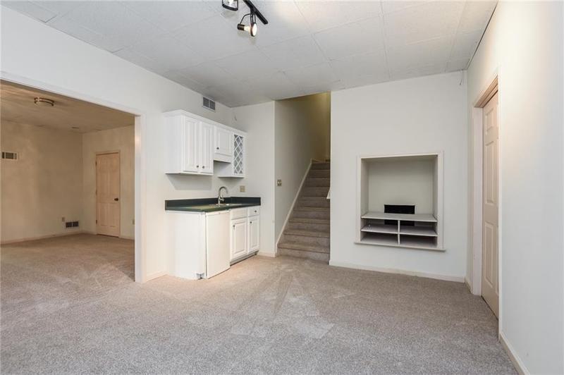 Image for property 5055 Hickory Hills Drive, Woodstock, GA 30188
