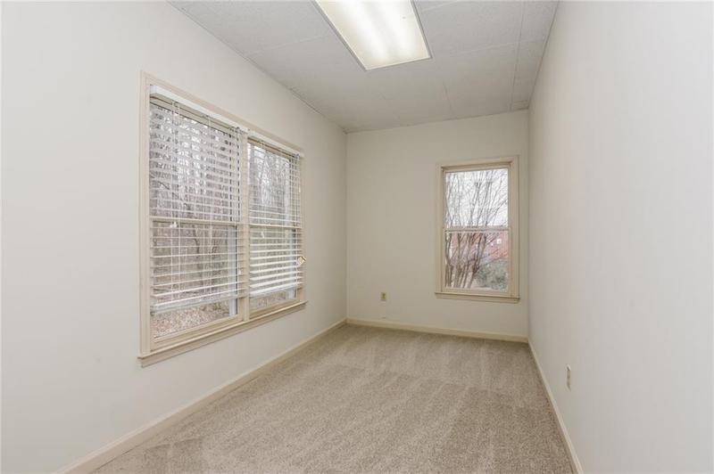 Image for property 5055 Hickory Hills Drive, Woodstock, GA 30188