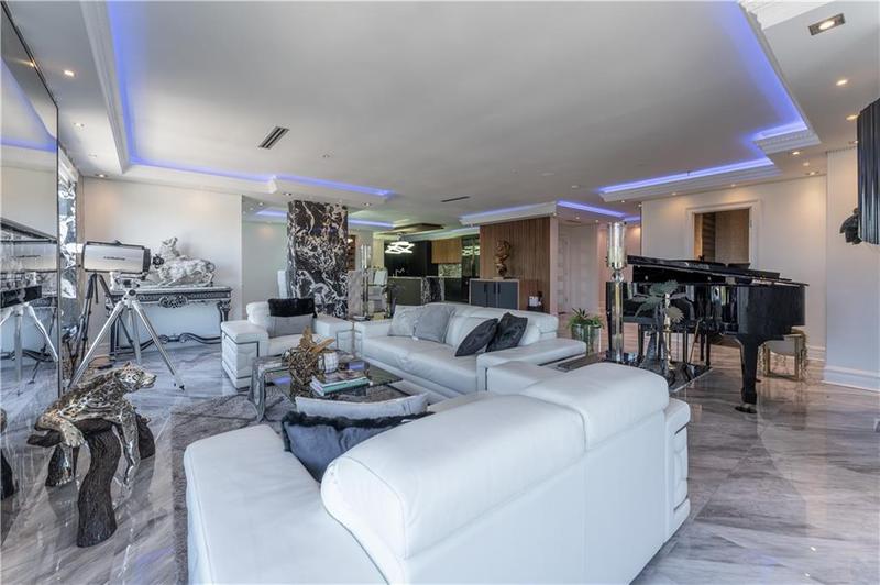 Image for property 3334 Peachtree Road 1209, 1210, Atlanta, GA 30326