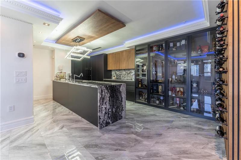 Image for property 3334 Peachtree Road 1209, 1210, Atlanta, GA 30326