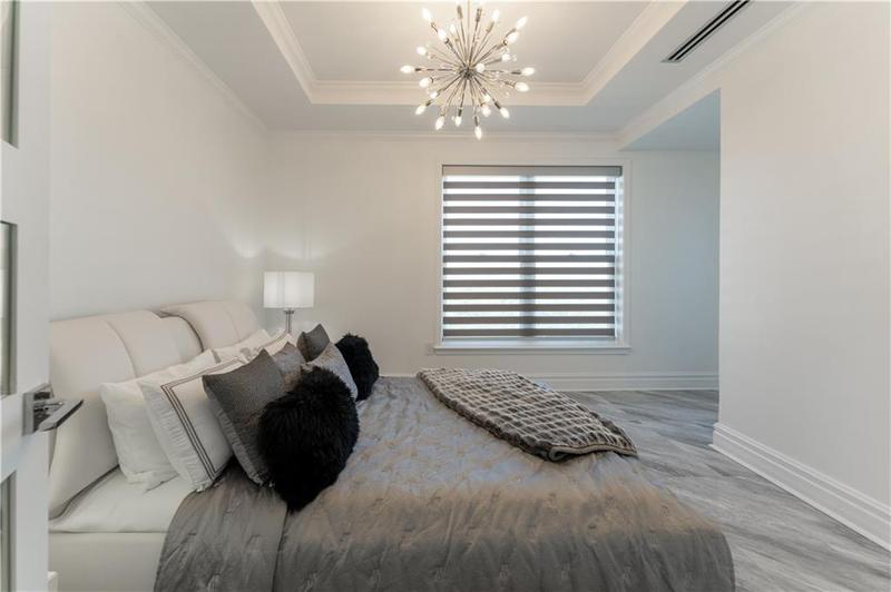 Image for property 3334 Peachtree Road 1209, 1210, Atlanta, GA 30326