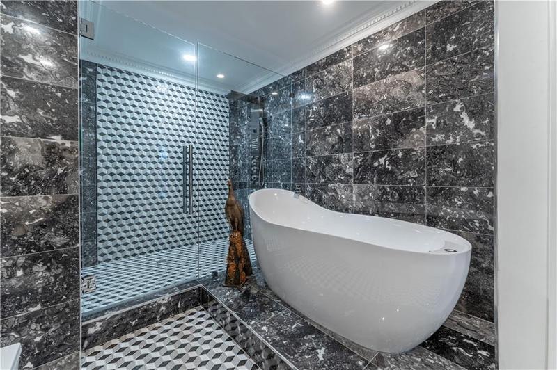 Image for property 3334 Peachtree Road 1209, 1210, Atlanta, GA 30326