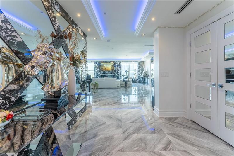Image for property 3334 Peachtree Road 1209, 1210, Atlanta, GA 30326