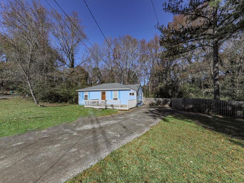 Image for property 2538 Gordon Circle, Smyrna, GA 30080