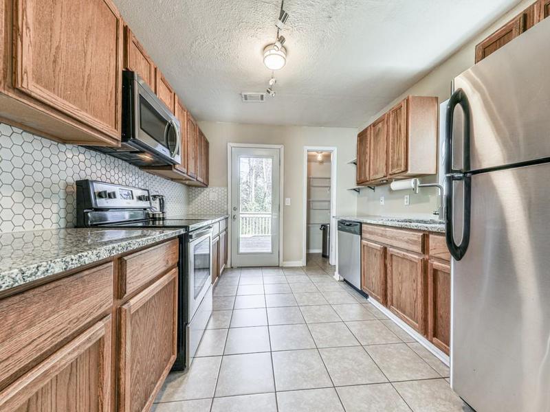 Image for property 2538 Gordon Circle, Smyrna, GA 30080