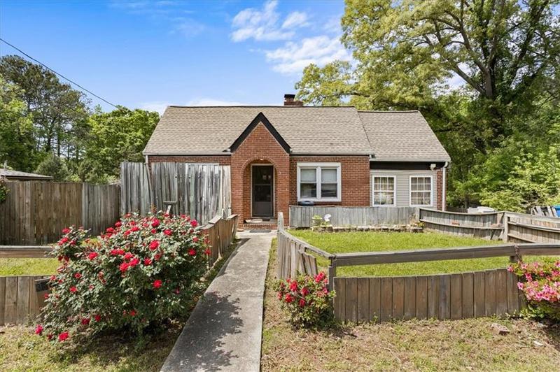 Image for property 3813 Stonewall Tell Road, South Fulton, GA 30349