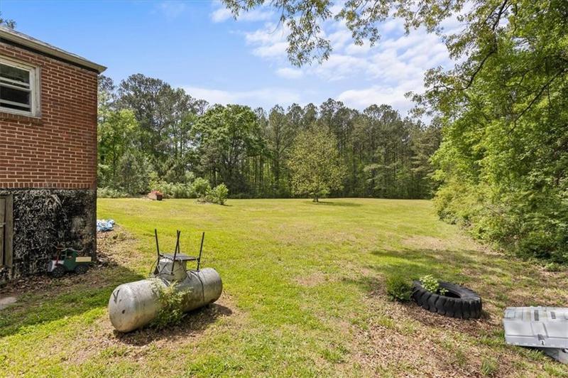 Image for property 3813 Stonewall Tell Road, South Fulton, GA 30349