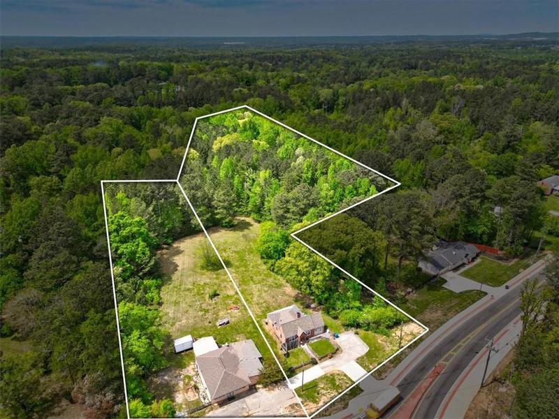 Image for property 3813 Stonewall Tell Road, South Fulton, GA 30349