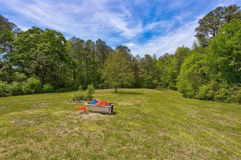 Image for property 3813 Stonewall Tell Road, South Fulton, GA 30349