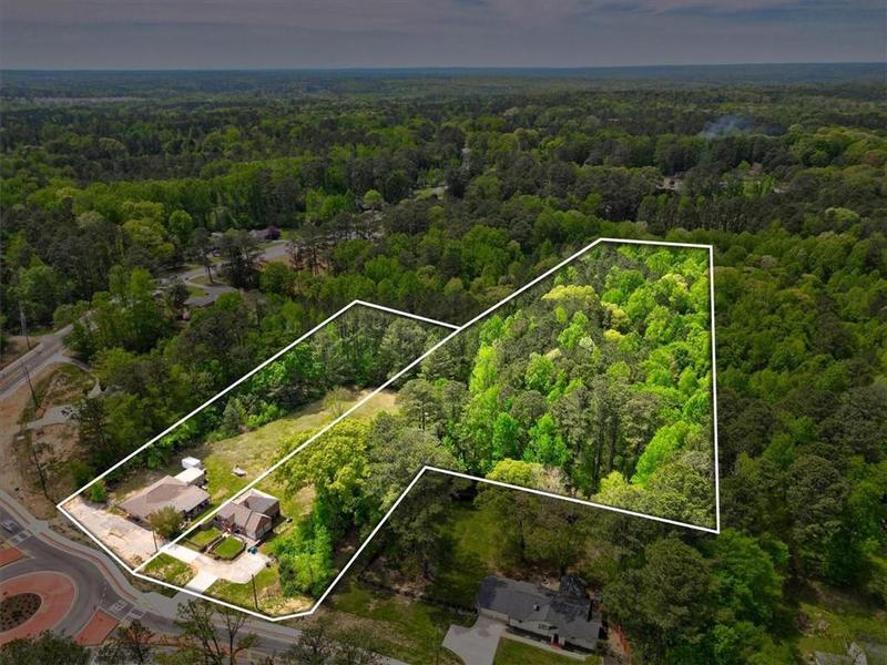 Image for property 3813 Stonewall Tell Road, South Fulton, GA 30349