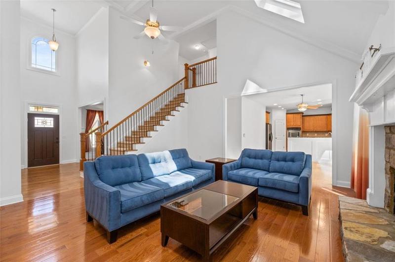 Image for property 2050 HERITAGE GREEN Drive, Marietta, GA 30064