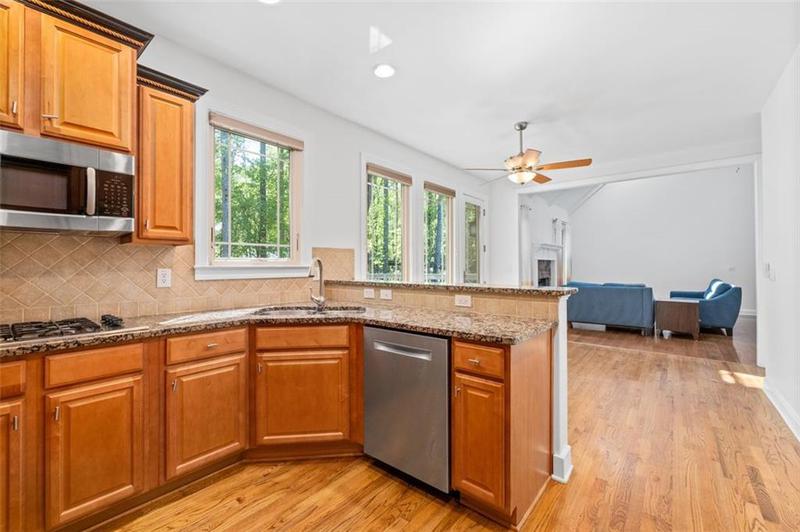 Image for property 2050 HERITAGE GREEN Drive, Marietta, GA 30064