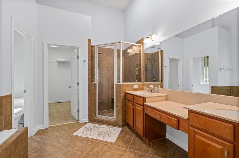 Image for property 2050 HERITAGE GREEN Drive, Marietta, GA 30064