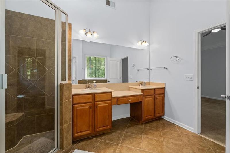 Image for property 2050 HERITAGE GREEN Drive, Marietta, GA 30064