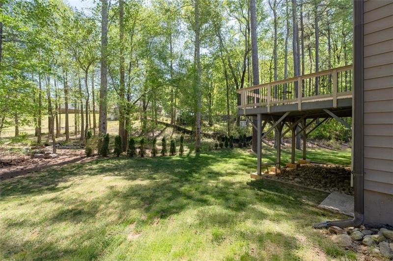 Image for property 2050 HERITAGE GREEN Drive, Marietta, GA 30064