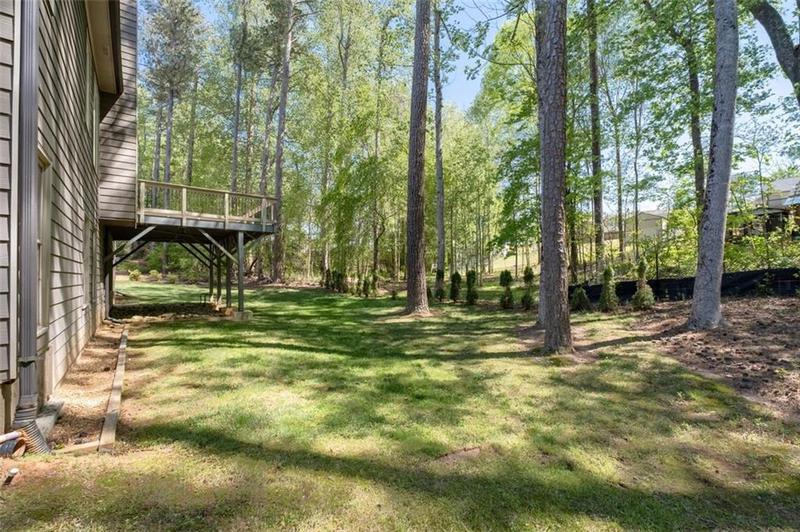 Image for property 2050 HERITAGE GREEN Drive, Marietta, GA 30064