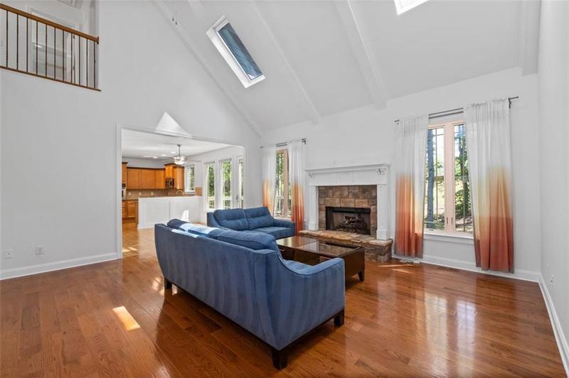 Image for property 2050 HERITAGE GREEN Drive, Marietta, GA 30064