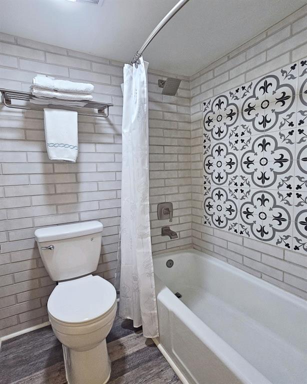 Image for property 201 Triumph Drive, Atlanta, GA 30327