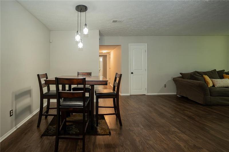 Image for property 2728 SUWANEE Way, Marietta, GA 30067