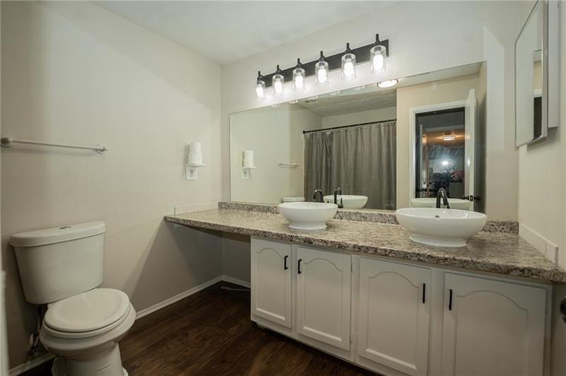 Image for property 2728 SUWANEE Way, Marietta, GA 30067