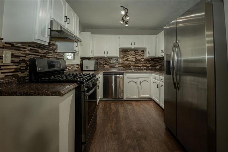 Image for property 2728 SUWANEE Way, Marietta, GA 30067