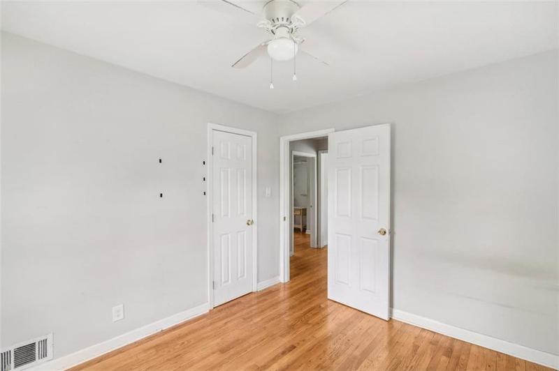 Image for property 107 GLADSTONE Drive, Marietta, GA 30060
