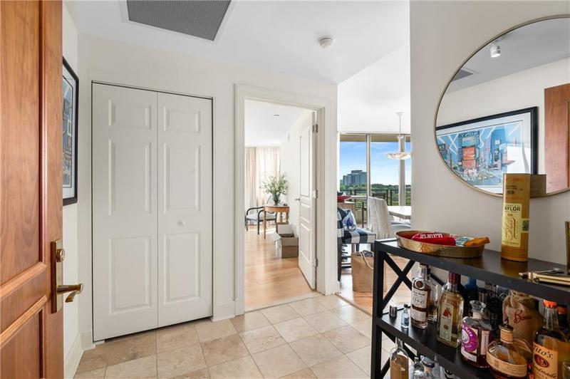 Image for property 700 Park Regency Place 1906, Atlanta, GA 30326