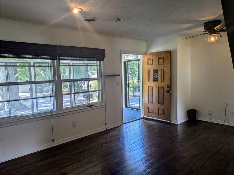 Image for property 11 ELM Circle, Newnan, GA 30263