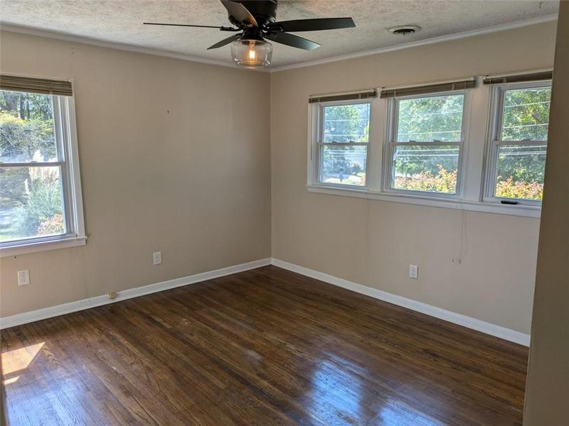 Image for property 11 ELM Circle, Newnan, GA 30263