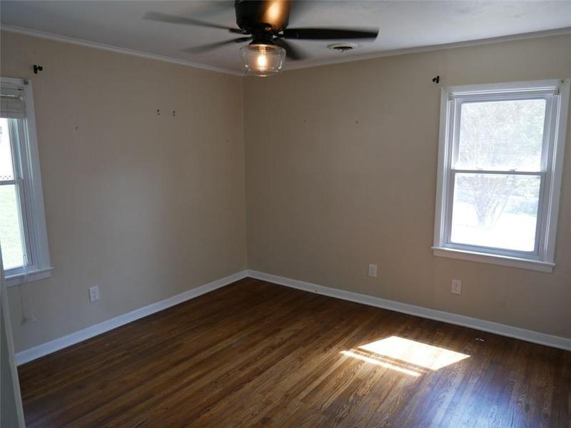 Image for property 11 ELM Circle, Newnan, GA 30263
