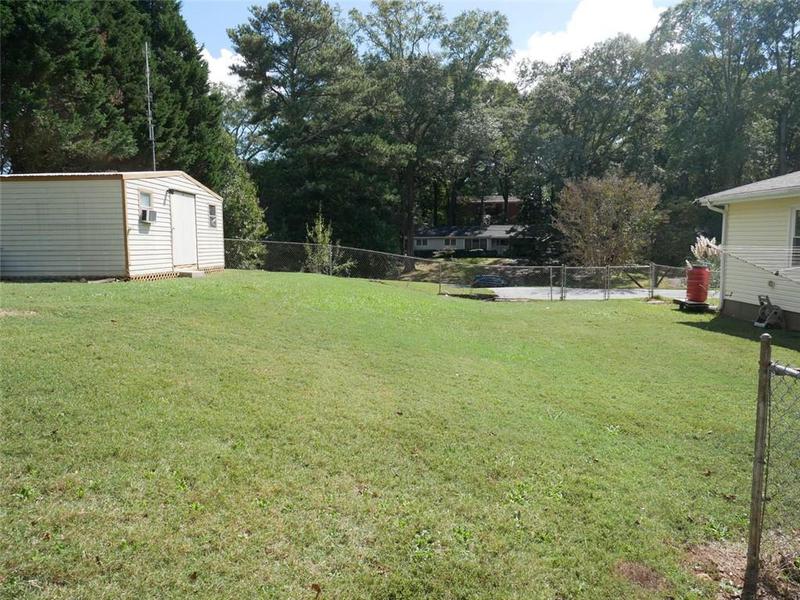 Image for property 11 ELM Circle, Newnan, GA 30263