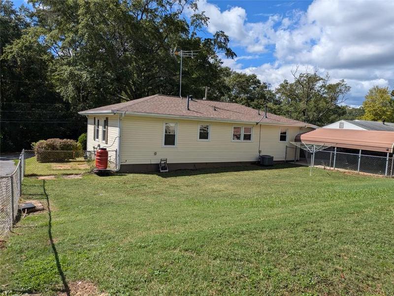 Image for property 11 ELM Circle, Newnan, GA 30263