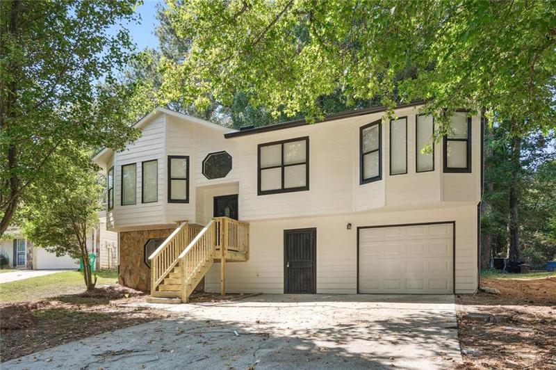 Image for property 5879 Wellborn Trail, Lithonia, GA 30058