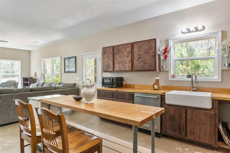 Image for property 7750 ATLANTA NEWNAN Road, Chattahoochee Hills, GA 30268
