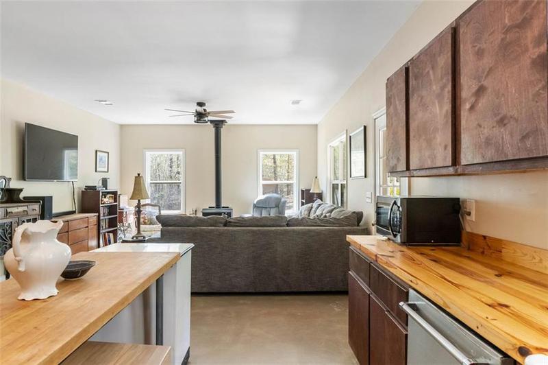 Image for property 7750 ATLANTA NEWNAN Road, Chattahoochee Hills, GA 30268
