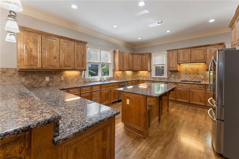 Image for property 1720 Buckhead Valley Lane, Brookhaven, GA 30324