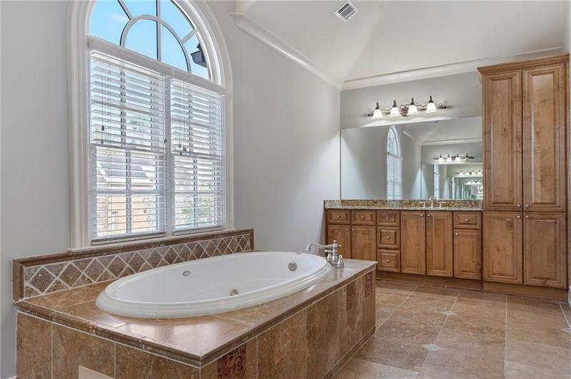 Image for property 1720 Buckhead Valley Lane, Brookhaven, GA 30324