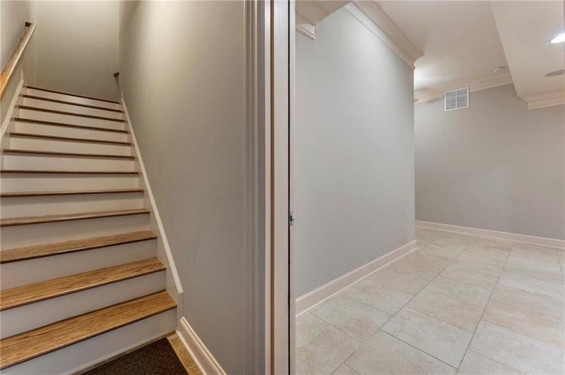 Image for property 1720 Buckhead Valley Lane, Brookhaven, GA 30324