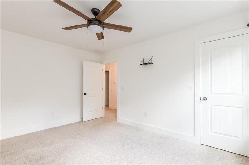 Image for property 11 Bluff Court, Cartersville, GA 30120