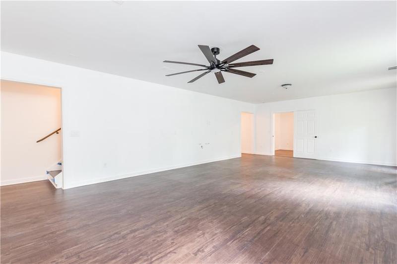 Image for property 11 Bluff Court, Cartersville, GA 30120