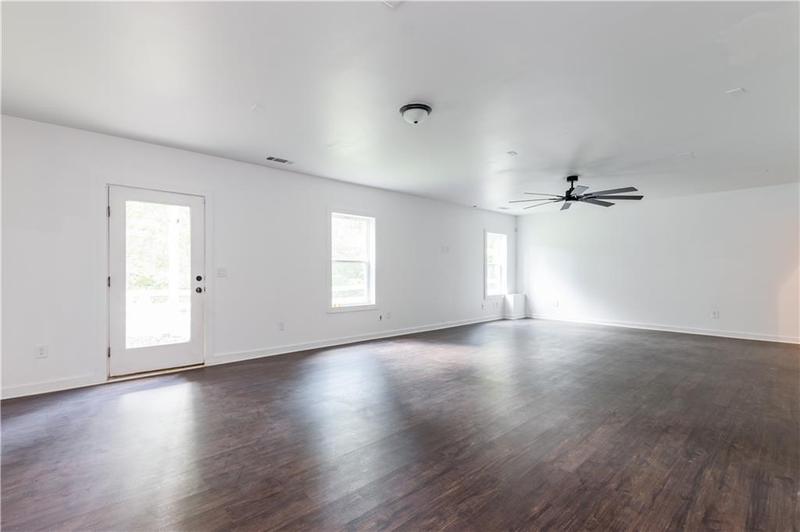 Image for property 11 Bluff Court, Cartersville, GA 30120