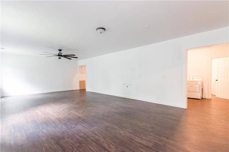 Image for property 11 Bluff Court, Cartersville, GA 30120