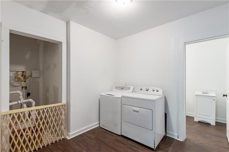 Image for property 11 Bluff Court, Cartersville, GA 30120