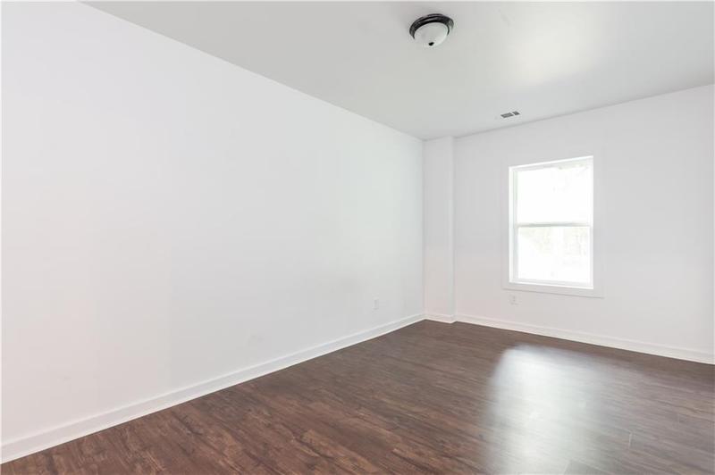 Image for property 11 Bluff Court, Cartersville, GA 30120