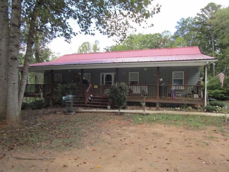 Image for property 405 Chattahoochee Way, Cornelia, GA 30531