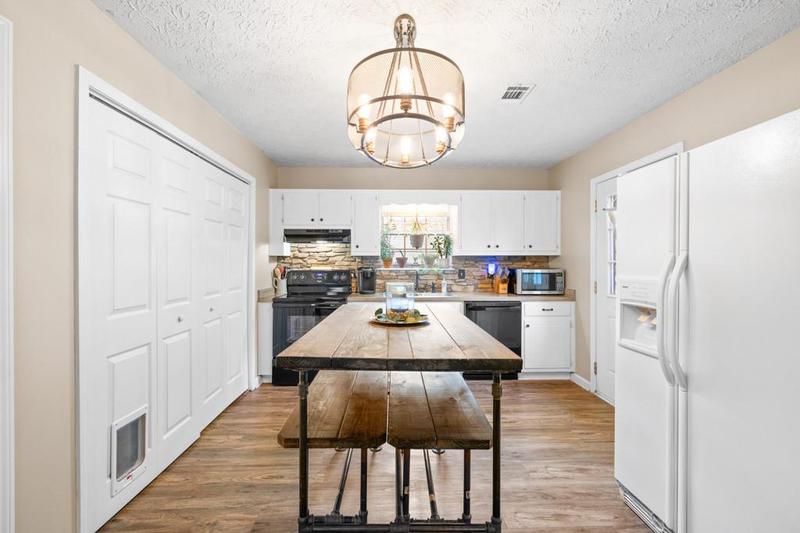 Image for property 6360 QUAIL Trail, Gainesville, GA 30506