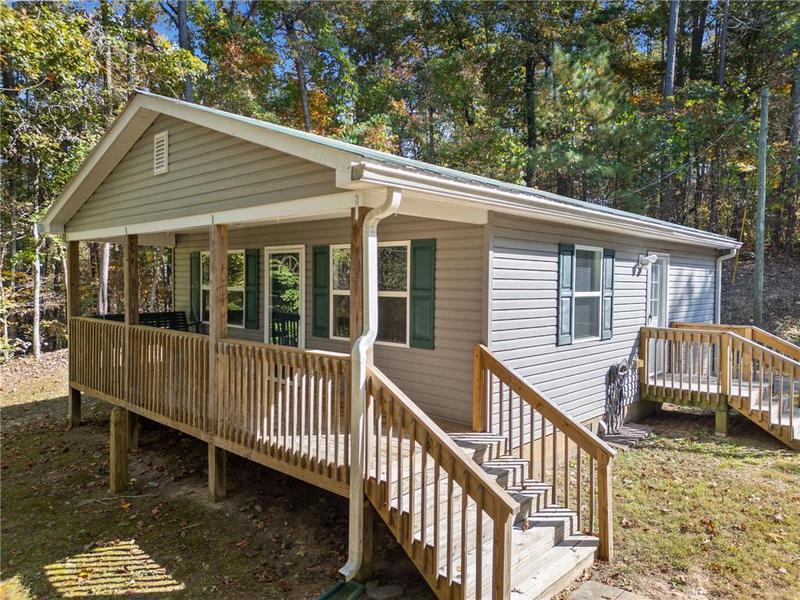 Image for property 822 Twin Mountain Lake Circle, Talking Rock, GA 30175