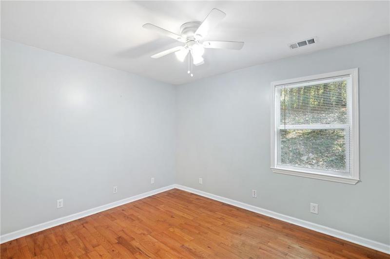 Image for property 822 Twin Mountain Lake Circle, Talking Rock, GA 30175