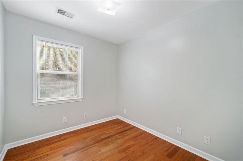 Image for property 822 Twin Mountain Lake Circle, Talking Rock, GA 30175