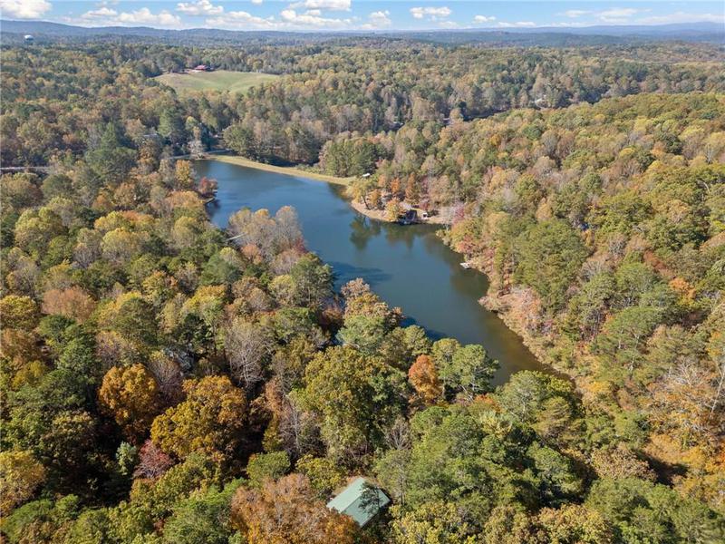 Image for property 822 Twin Mountain Lake Circle, Talking Rock, GA 30175